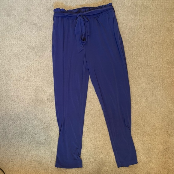 BCBG Paperbag Waist Trousers - Picture 7 of 11